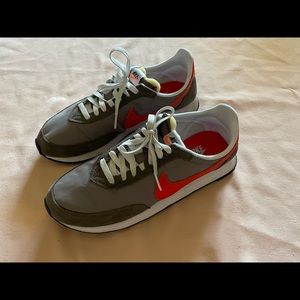 Nike Waffle Trainer Brown Size 8.5